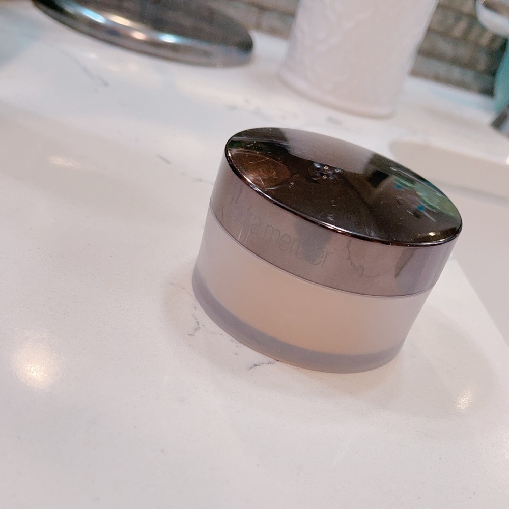 Laura mercier translucent powder glow
